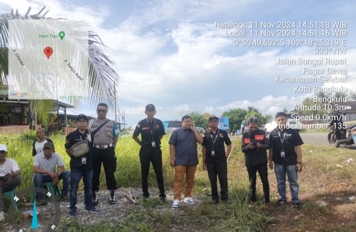 Kordiv PPPS Bawaslu Kota Bengkulu Ahmad Maskuri pada saat melakukan Pengawasan Langsung Kampanye Paslon Gubernur.