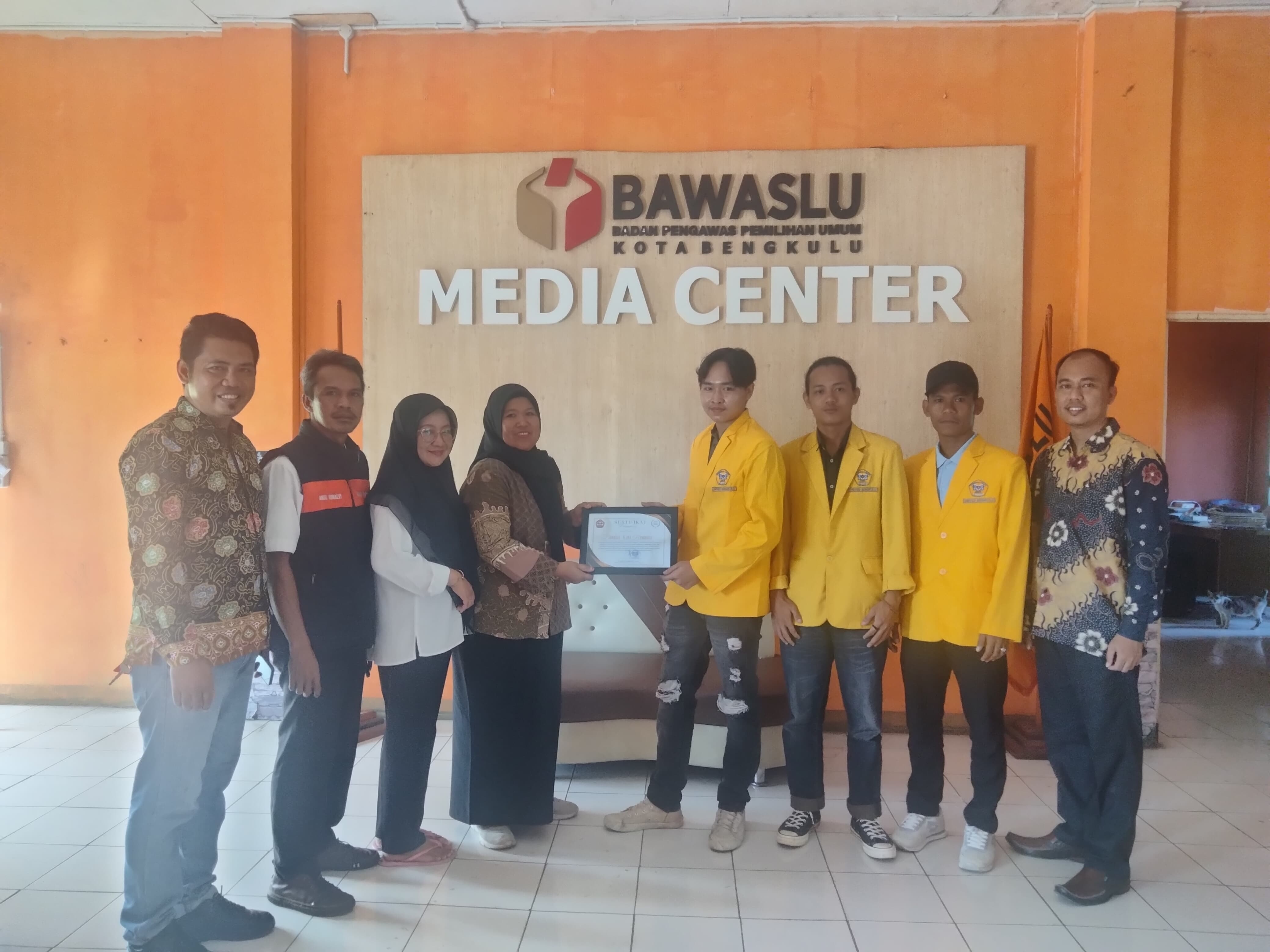 Pelepasan Mahasiswa Magang Universitas DEHASEN Bengkulu.