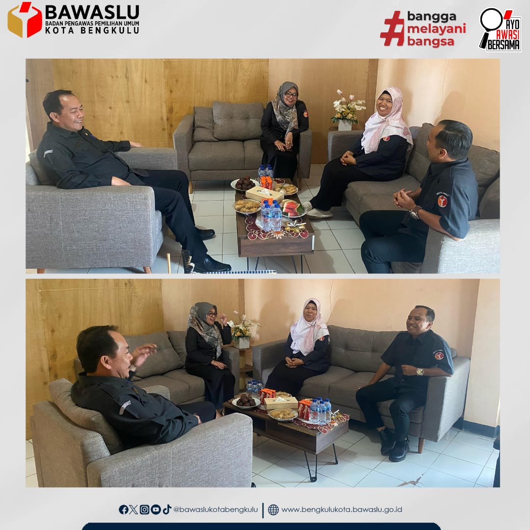 Kepala Sekretariat Bawaslu Provinsi Bengkulu Sapni Syahril saat melakukan supervisi di Bawaslu Kota Bengkulu. Senin (21/7/25)