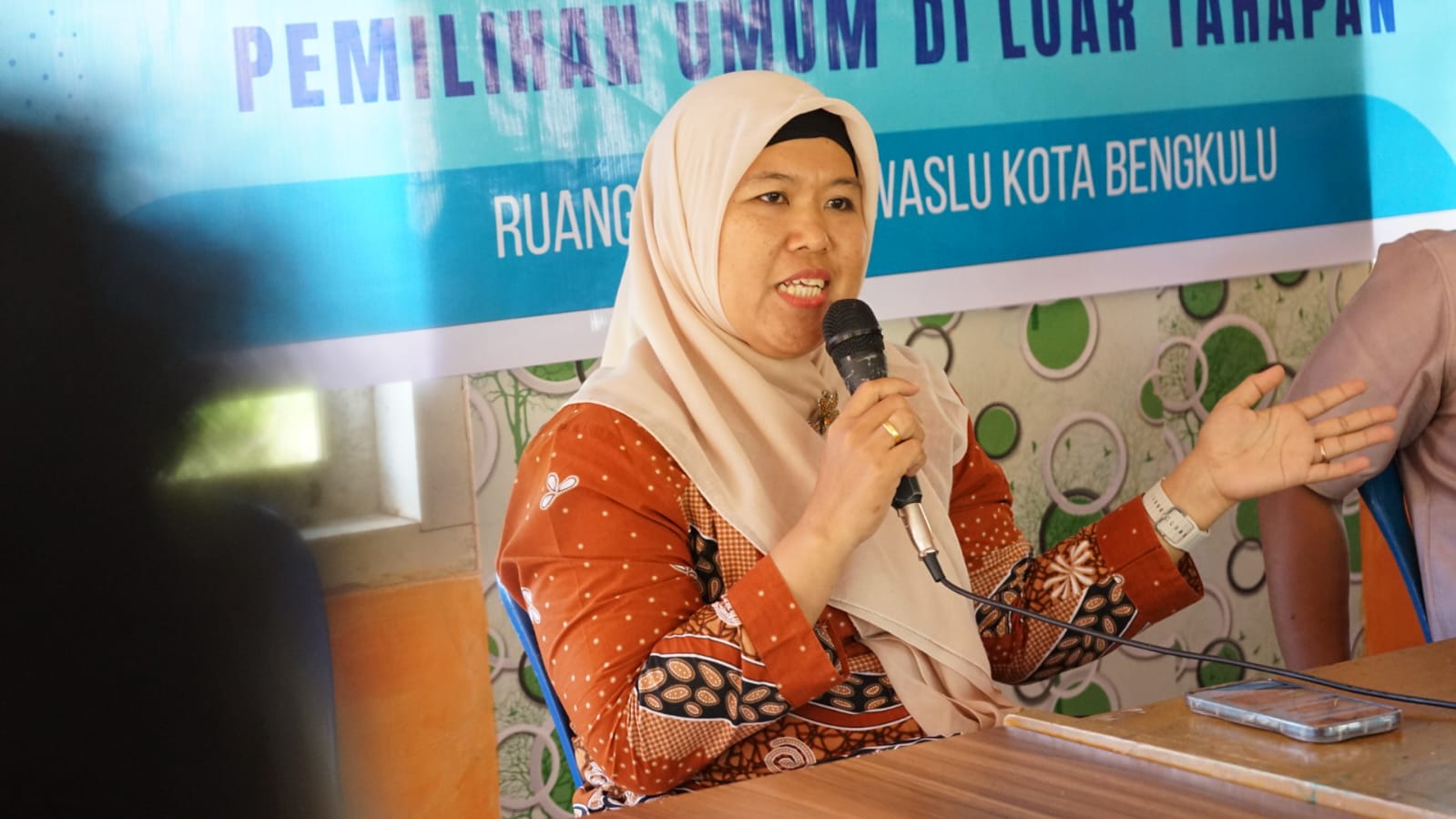 Kordiv HPPH Bawaslu Kota Bengkulu Leka Yunita Sari.