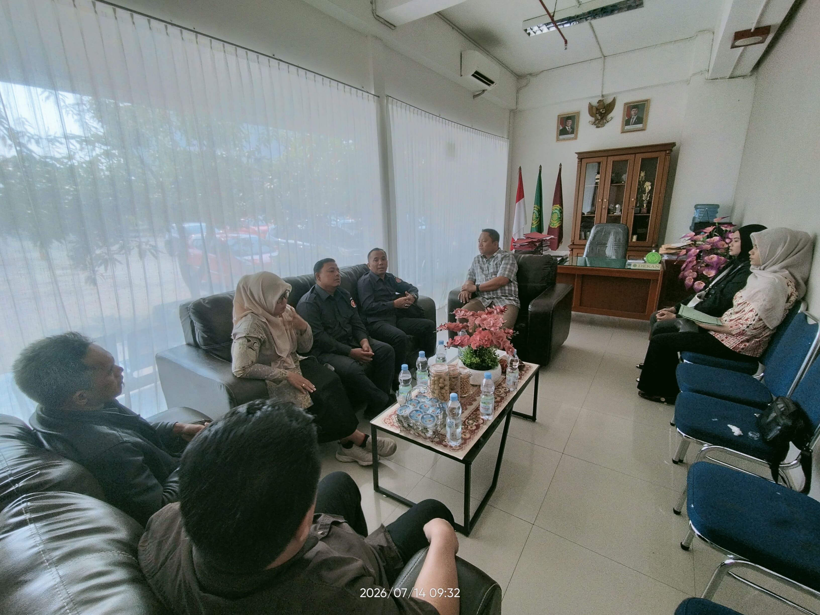 Kunjungan Bawaslu Kota Bengkulu ke Dekanat Fakultas Hukum Universitas Muhammadiyah Bengkulu. Selasa (14/7/26)