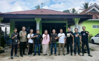 Ketua dan Anggota Bawaslu Kota Bengkulu bersama staf melakukan silaturahmi dan konsolidasi demokrasi ke Sekretariat ED WALHI Bengkulu. Kamis (7/5/26)