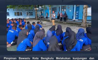 Jajaran Bawaslu Kota Bengkulu Laksanakan Silaturahmi dan Diskusi Demokrasi Bersama Siswa SMK S 15 Taruna Kota Bengkulu. Jumat (12/6/26)